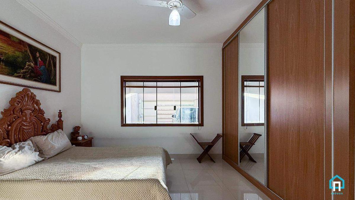 Casa, Centro, 4 Quartos, 4 Vagas, 2 Suítes