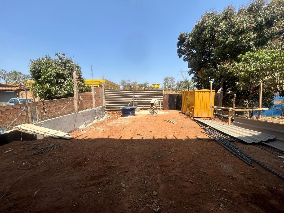 Galpão, Floresta Encantada, 0 Quarto, 20 Vagas