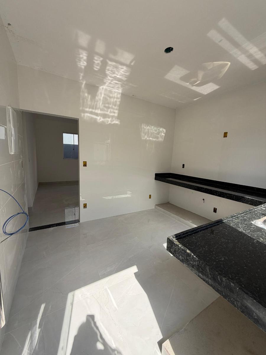 Casa, Vida Nova, 3 Quartos, 4 Vagas, 1 Suíte