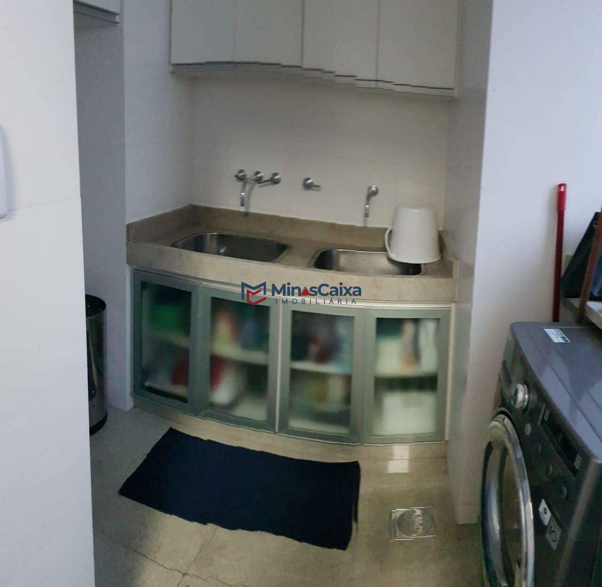 Apartamento, Funcionários, 4 Quartos, 4 Vagas, 2 Suítes