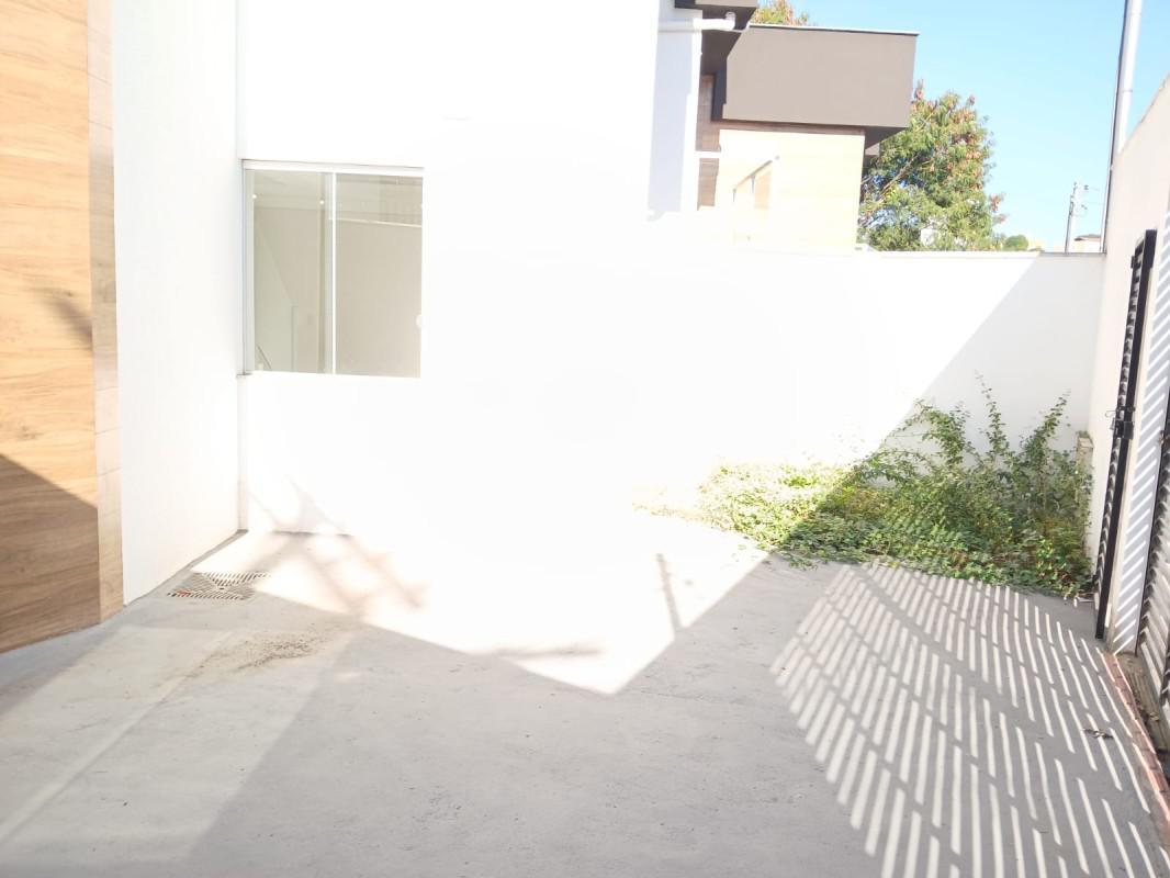 Casa, Planalto, 3 Quartos, 2 Vagas, 1 Suíte