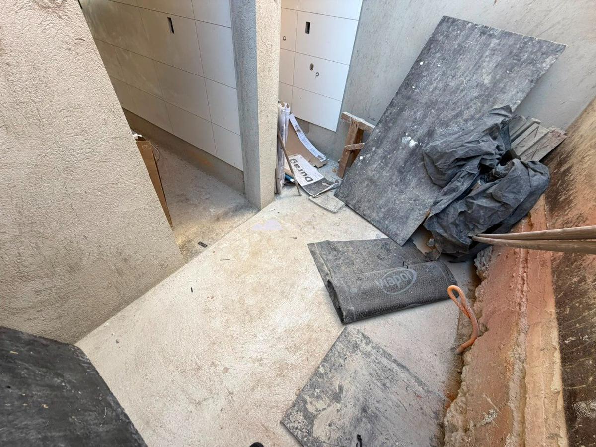 Casa, Itapoã, 2 Quartos, 1 Vaga, 2 Suítes