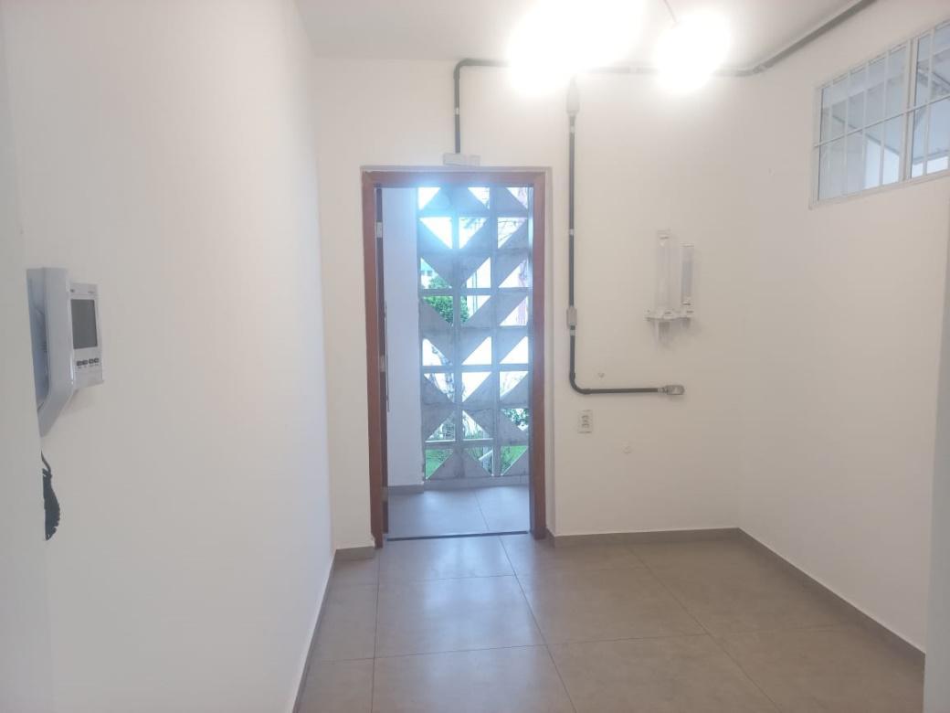 Casa Comercial, Jardim América, 1 Quarto, 1 Vaga