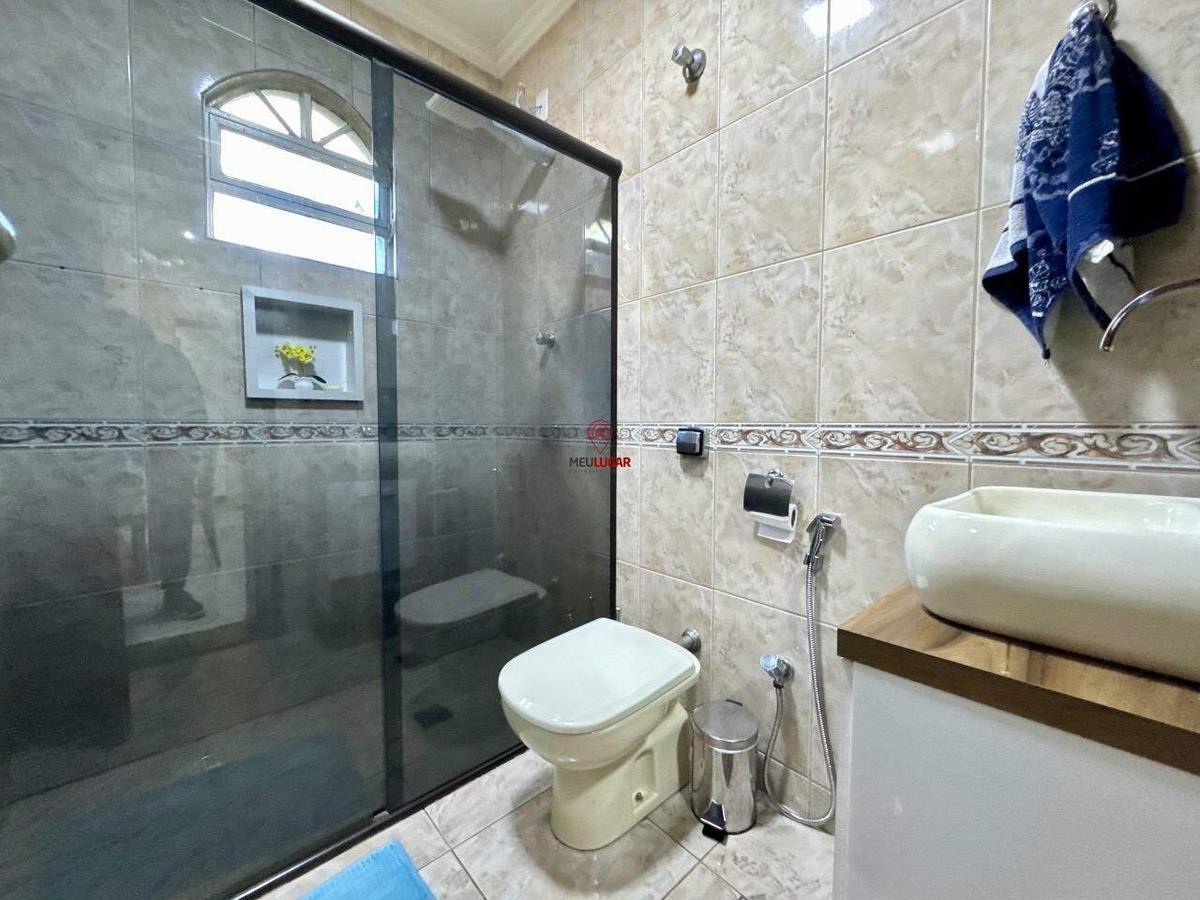Casa, Novo das Industrias, 4 Quartos, 2 Vagas, 1 Suíte