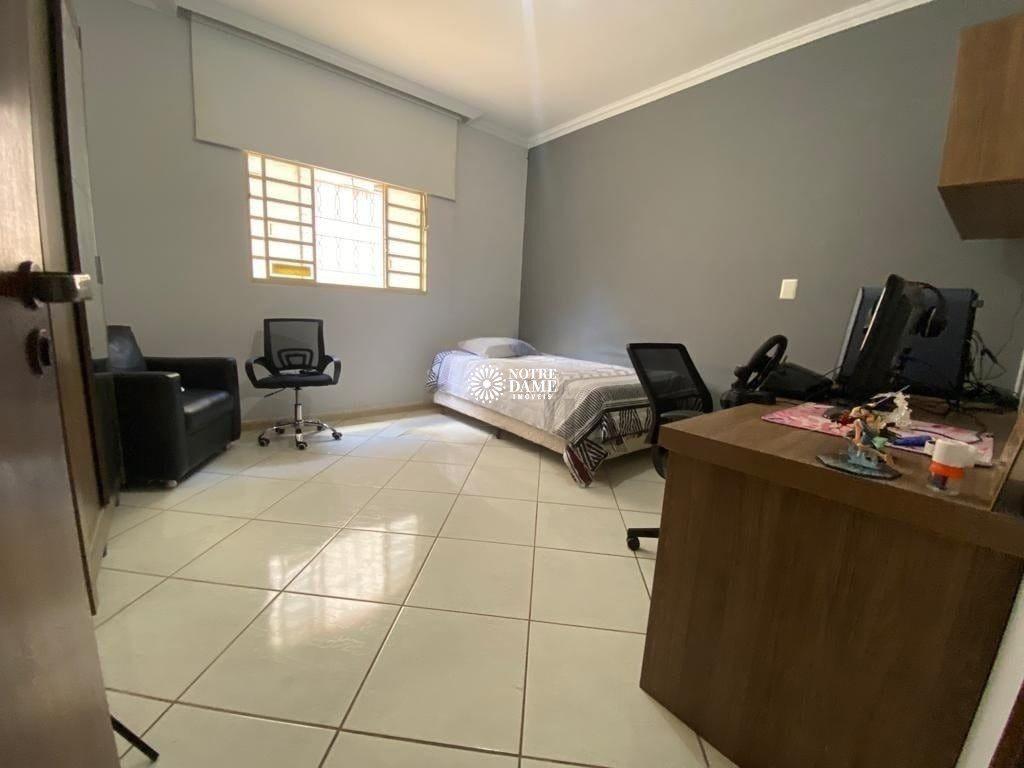 Casa, Parque Xangri-lá, 3 Quartos, 0 Vaga, 1 Suíte