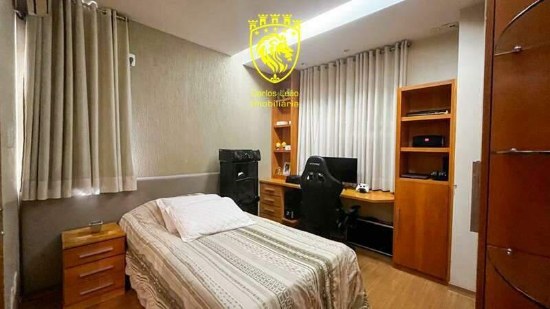 Casa, Paquetá, 4 Quartos, 5 Vagas, 2 Suítes