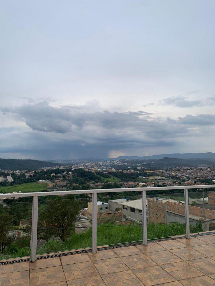 Casa, Serra Azul, 3 Quartos, 4 Vagas, 1 Suíte