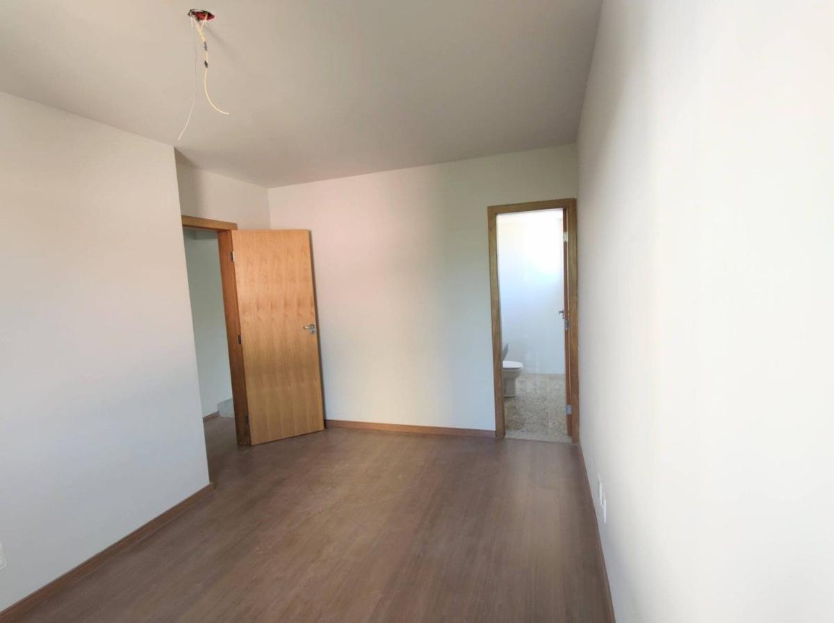 Cobertura, União, 4 Quartos, 2 Vagas, 2 Suítes