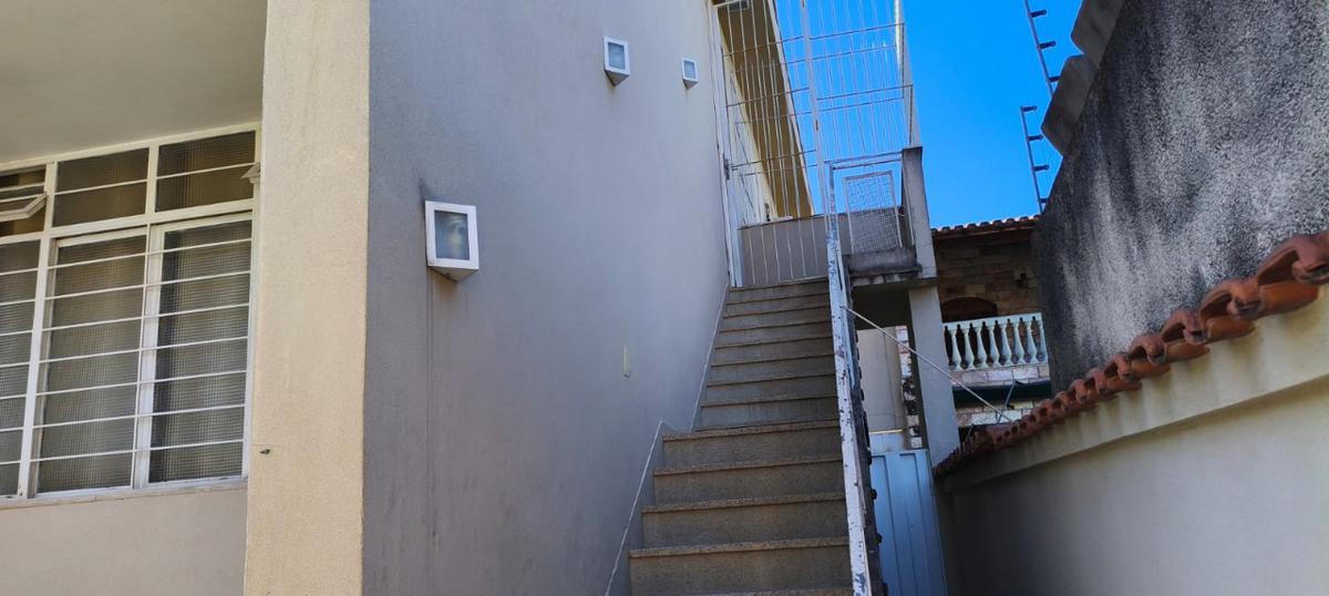 Casa, Cachoeirinha, 6 Quartos, 4 Vagas, 2 Suítes