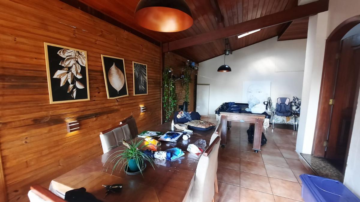 Casa, Santa Teresa, 3 Quartos, 2 Vagas, 1 Suíte