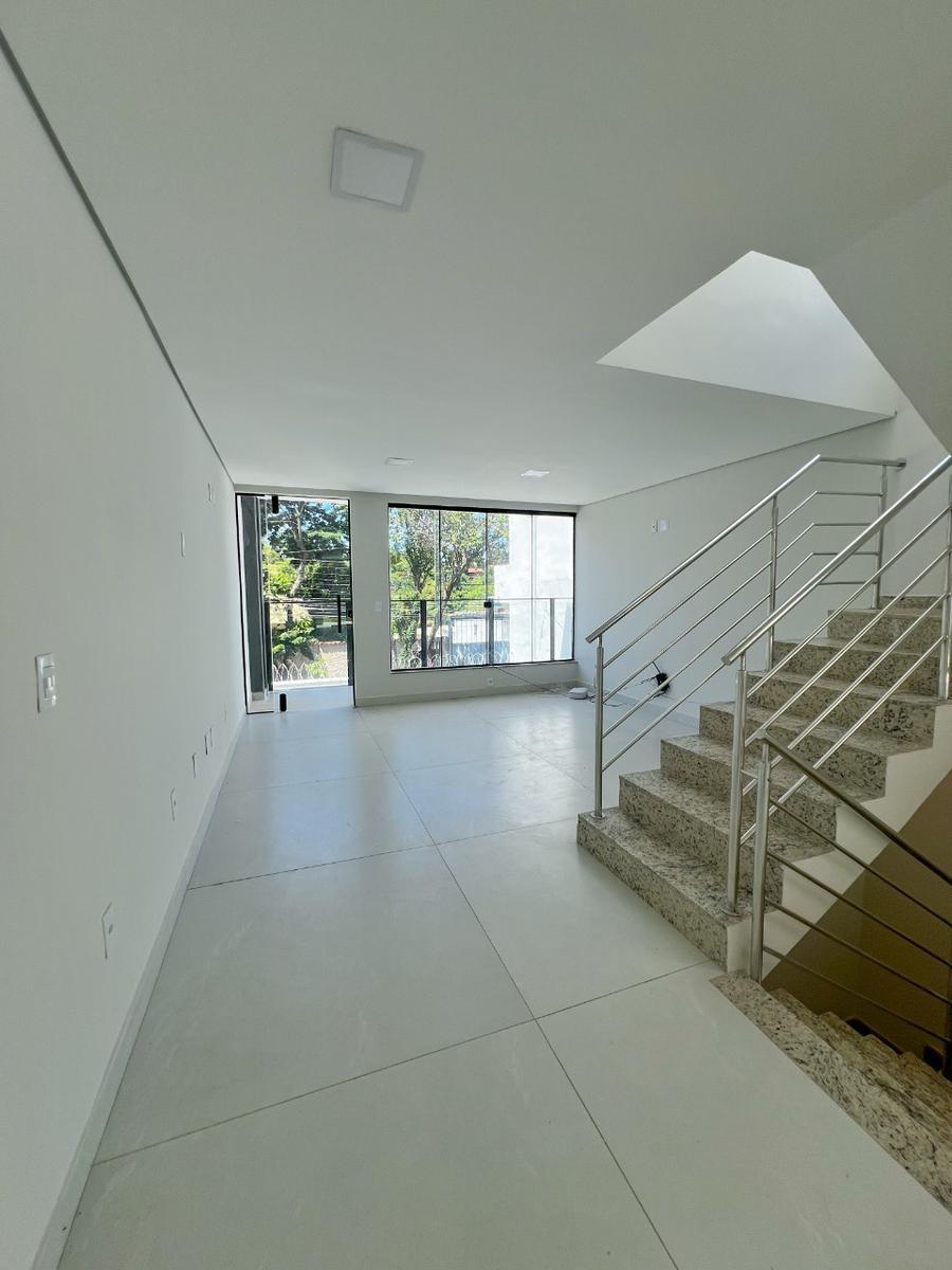 Casa, Planalto, 3 Quartos, 4 Vagas, 3 Suítes