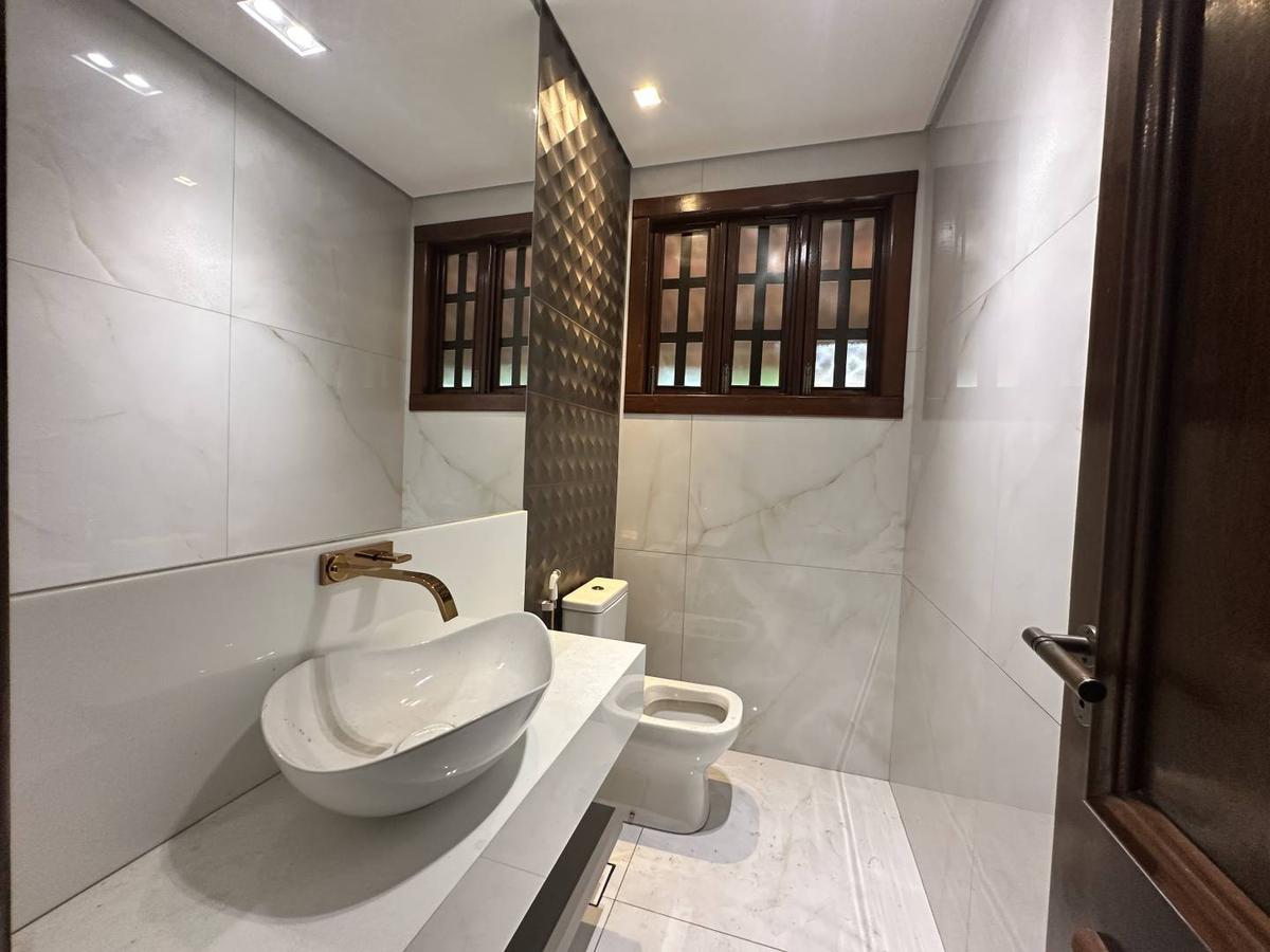 Casa, Veneza, 4 Quartos, 2 Vagas, 1 Suíte