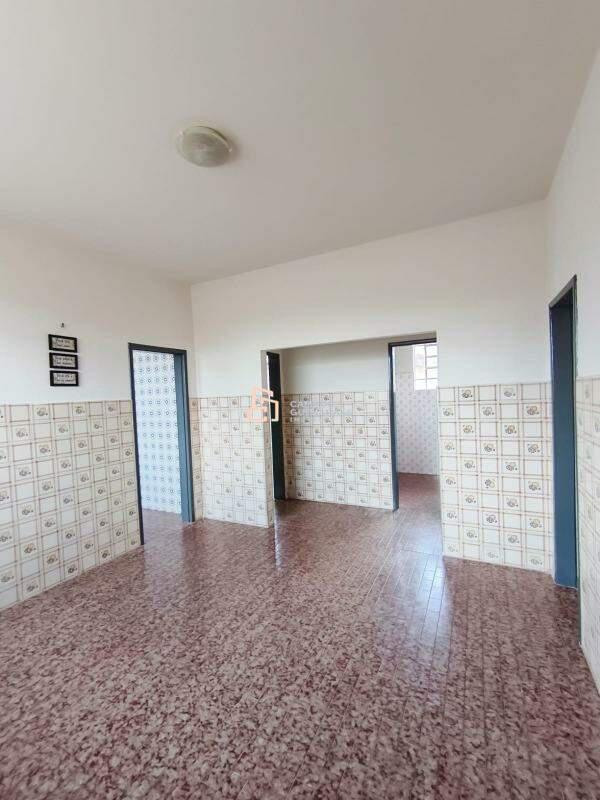 Casa, Tirol, 3 Quartos, 4 Vagas