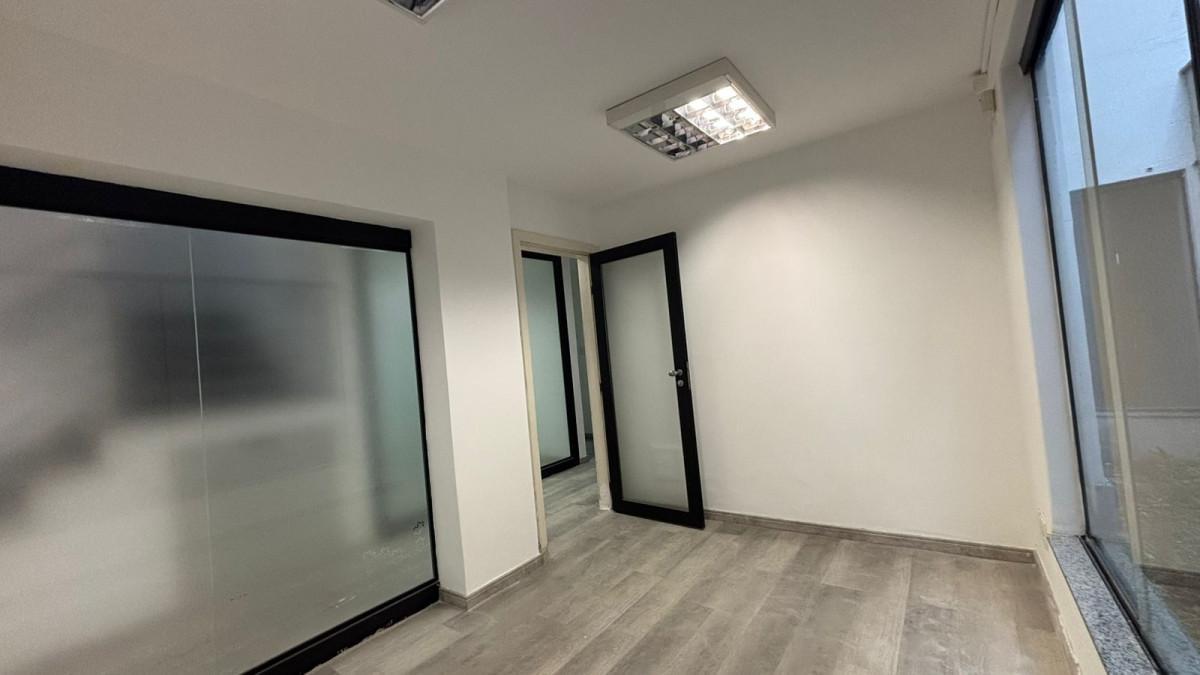Casa Comercial, Floresta, 0 Quarto, 3 Vagas