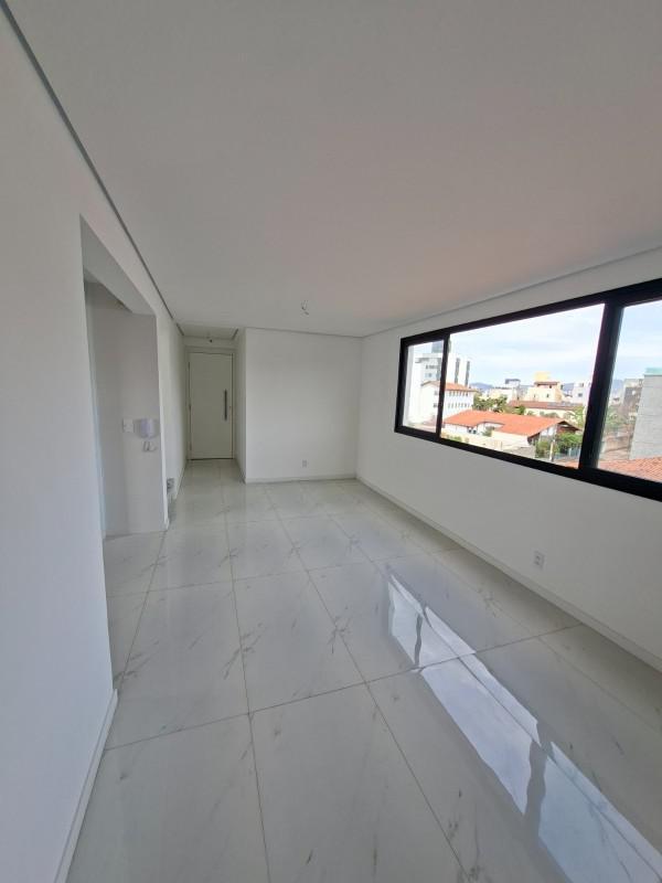 Cobertura, Santa Rosa, 3 Quartos, 2 Vagas, 1 Suíte
