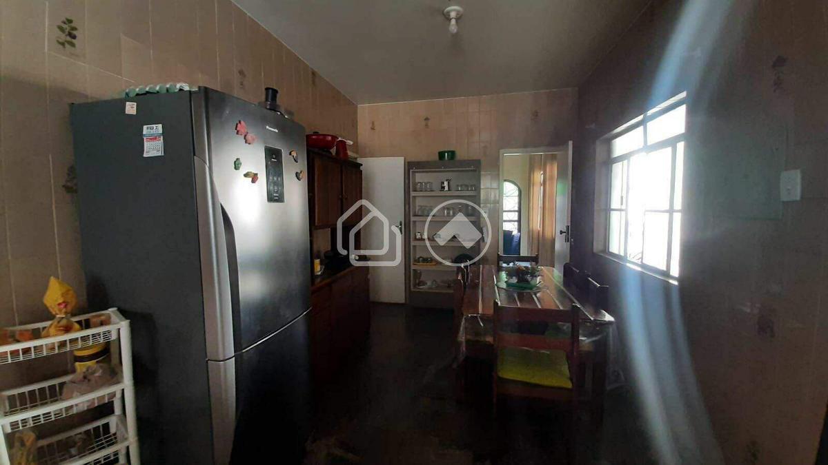 Casa, Betânia, 8 Quartos, 15 Vagas, 2 Suítes