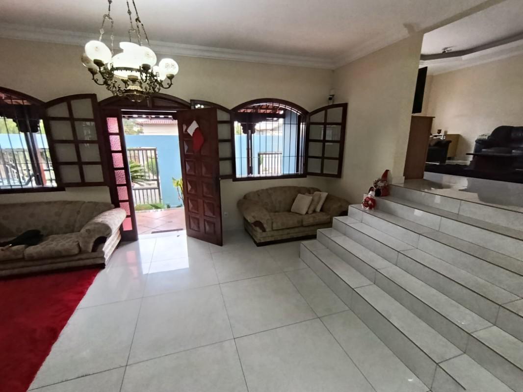 Casa, Castelo, 4 Quartos, 4 Vagas, 2 Suítes