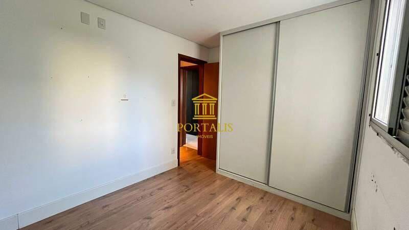 Apartamento, Luxemburgo, 3 Quartos, 1 Vaga, 1 Suíte