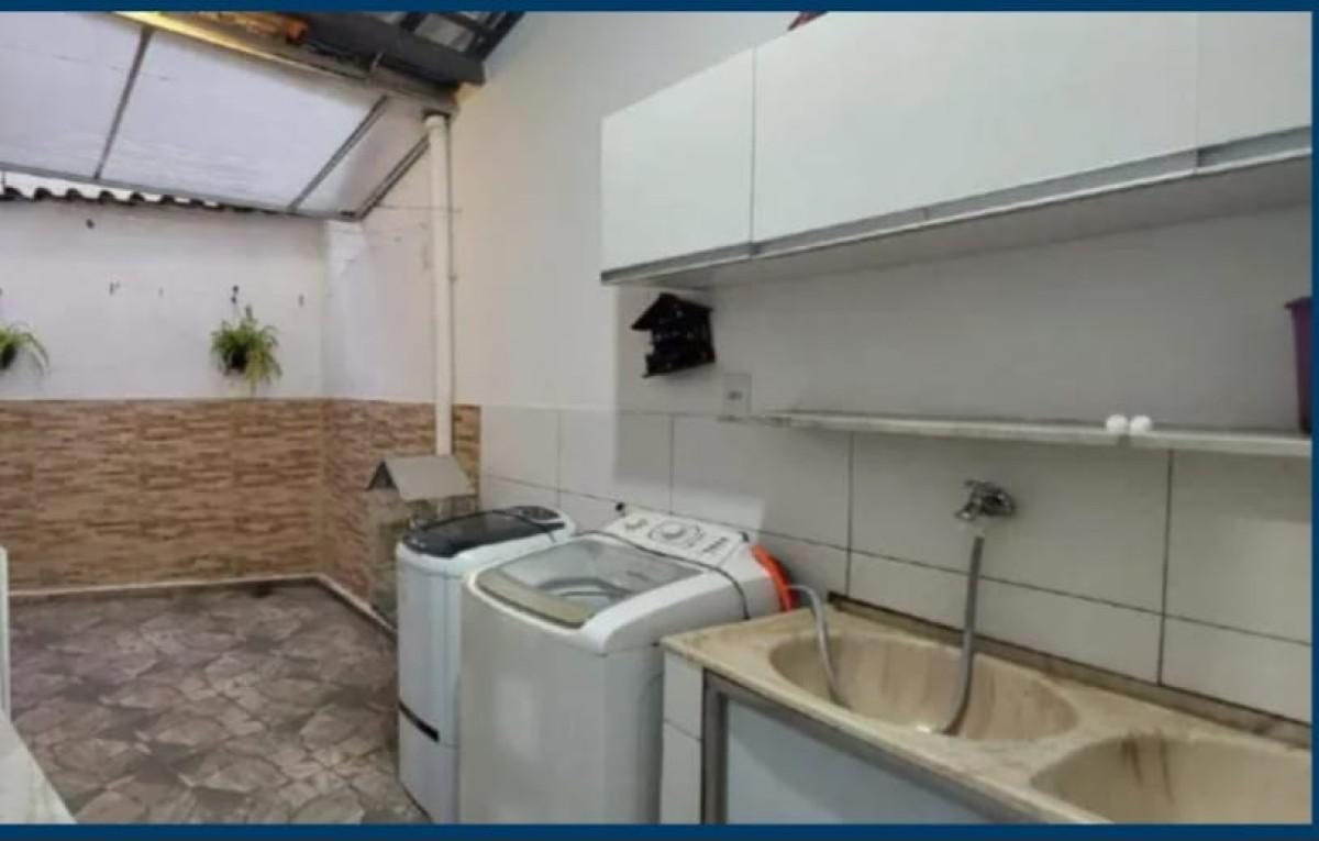 Casa, Santa Cruz Industrial, 3 Quartos, 2 Vagas