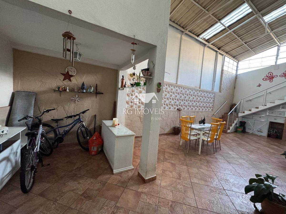 Casa, Conjunto Ademar Maldonado, 4 Quartos, 6 Vagas, 1 Suíte