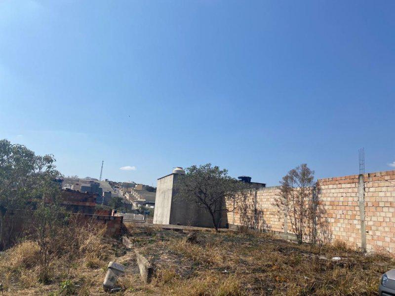 Lote, Eldorado, 0 Quarto, 0 Vaga