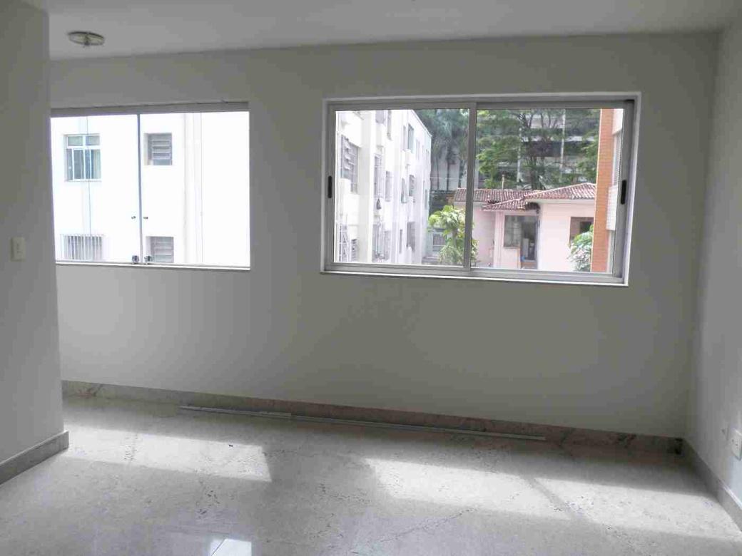 Apartamento, Funcionários, 2 Quartos, 2 Vagas, 1 Suíte