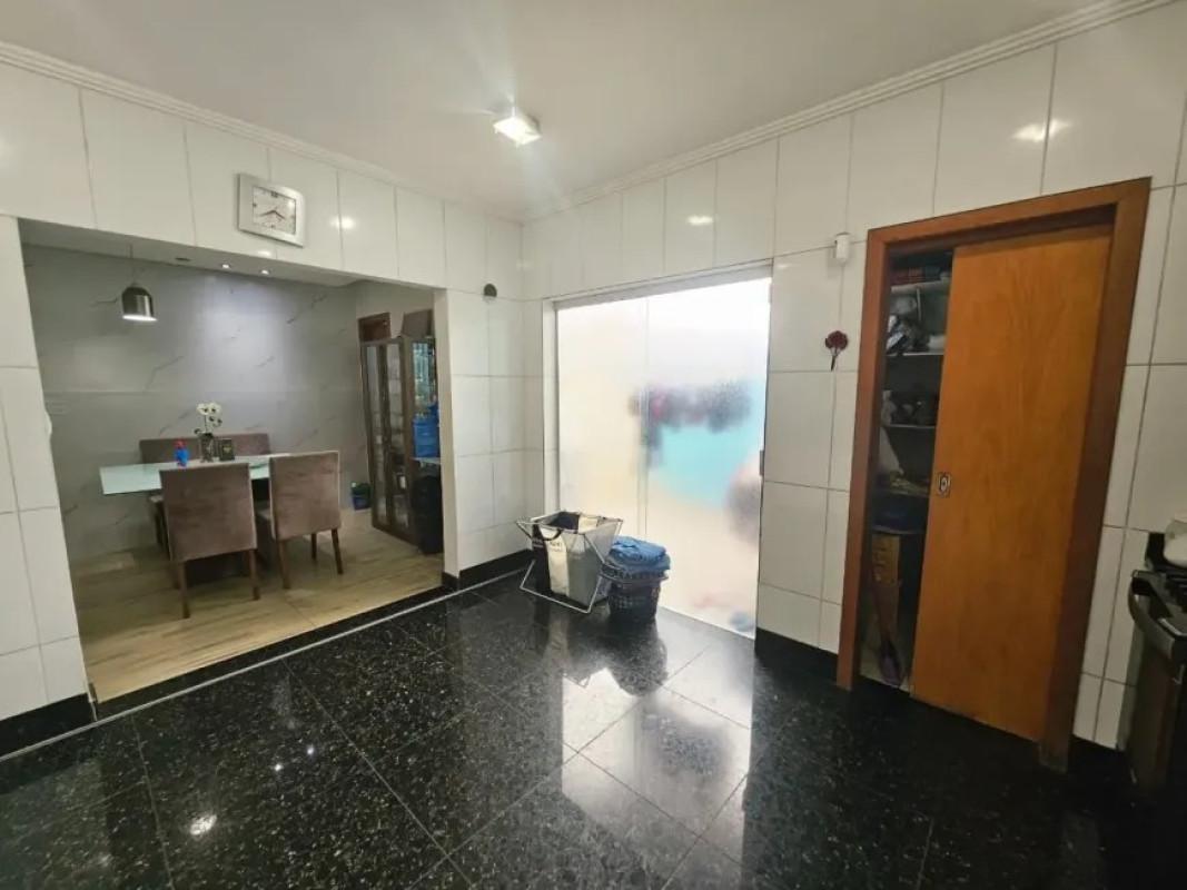 Casa, Serrano, 4 Quartos, 4 Vagas, 2 Suítes