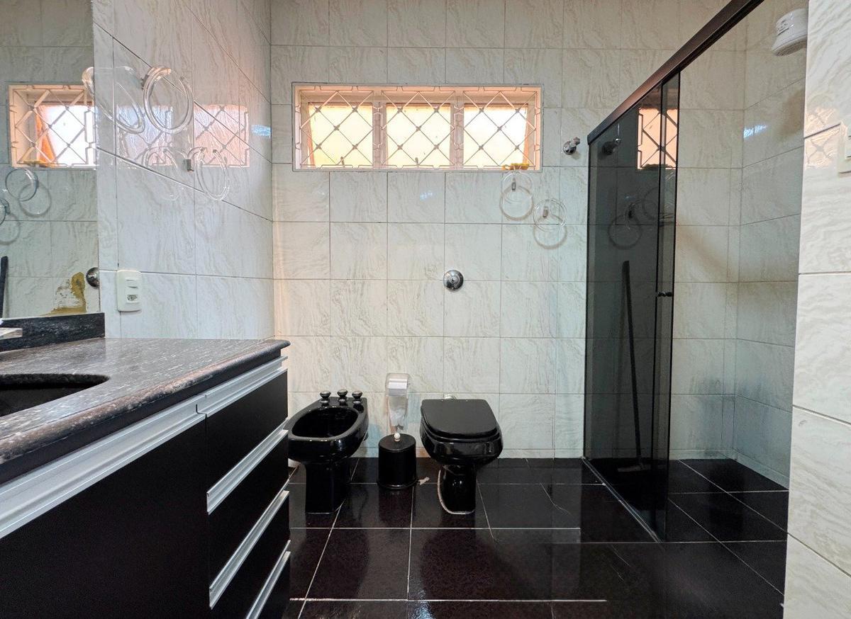 Casa, Santa Amélia, 3 Quartos, 10 Vagas, 1 Suíte