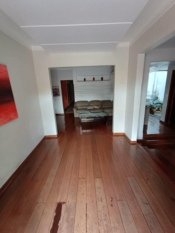 Casa, Castelo, 4 Quartos, 4 Vagas, 2 Suítes