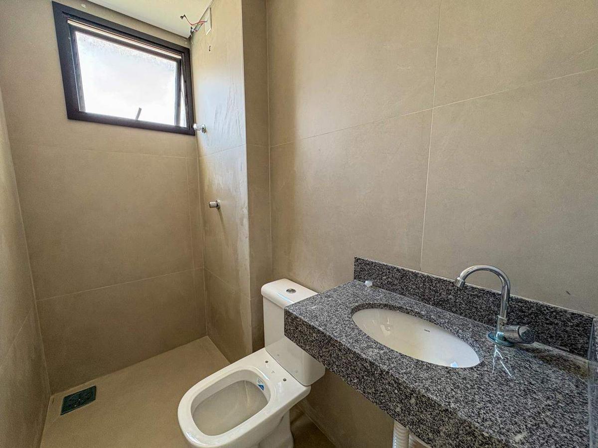 Cobertura, Jardim Industrial, 2 Quartos, 2 Vagas, 1 Suíte