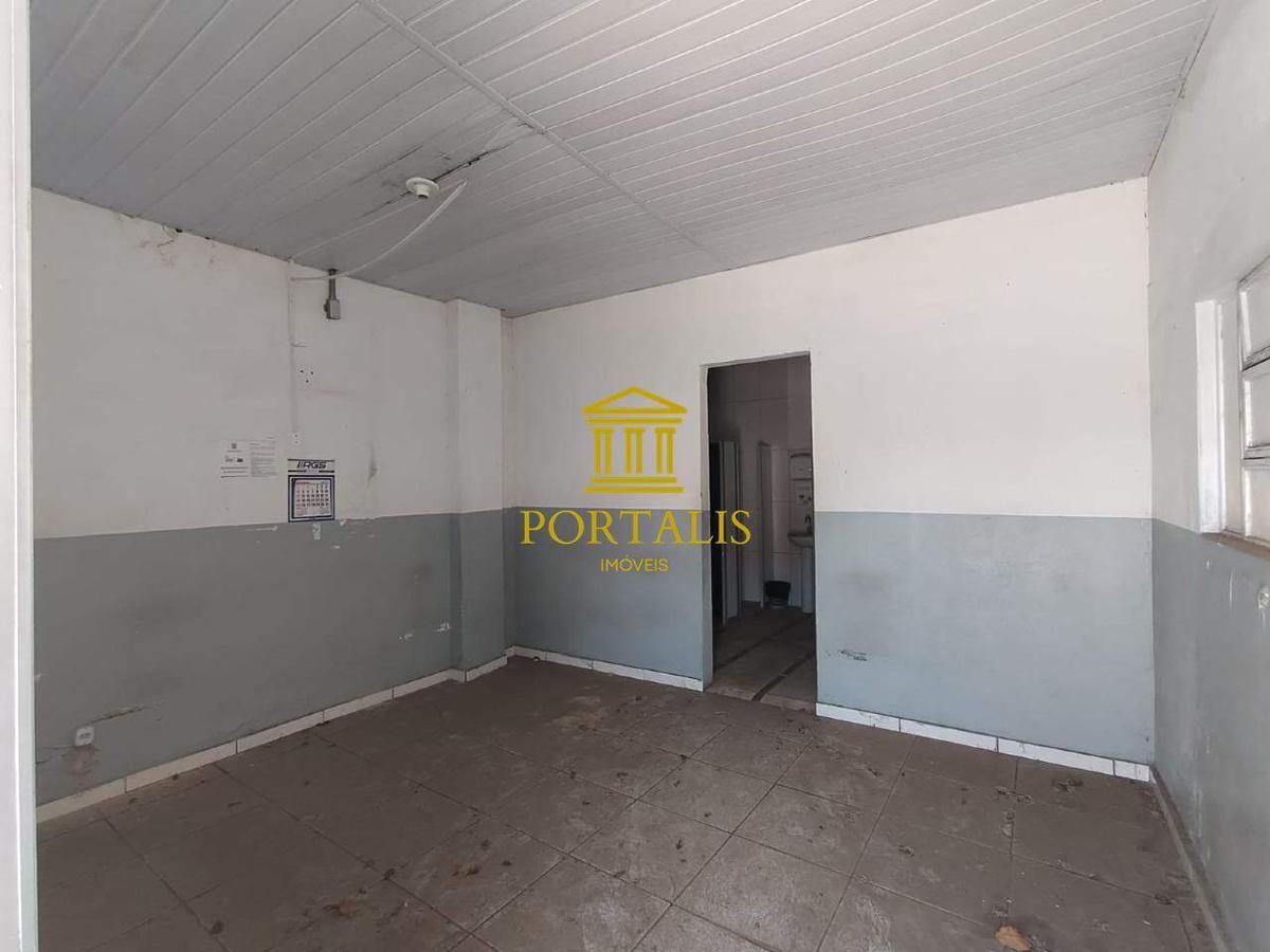 Galpão, Prado, 0 Quarto, 20 Vagas