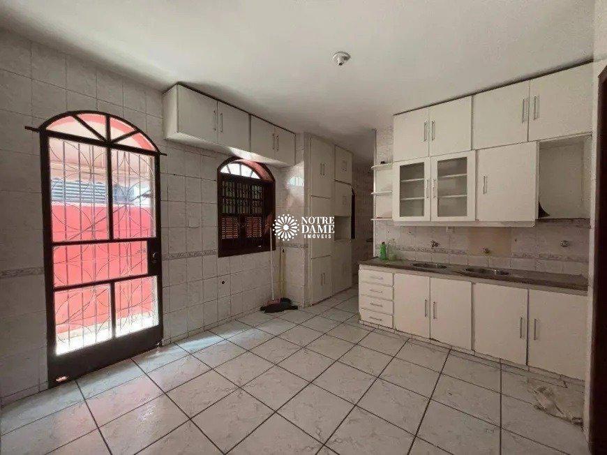 Casa, Santa Amélia, 5 Quartos, 4 Vagas, 1 Suíte