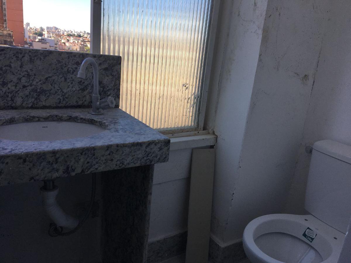 Andar, Centro, 1 Quarto, 0 Vaga