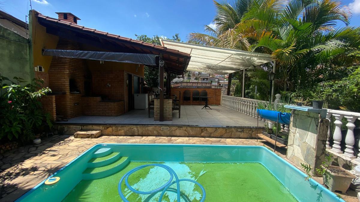 Casa, Dom Bosco, 6 Quartos, 4 Vagas, 2 Suítes