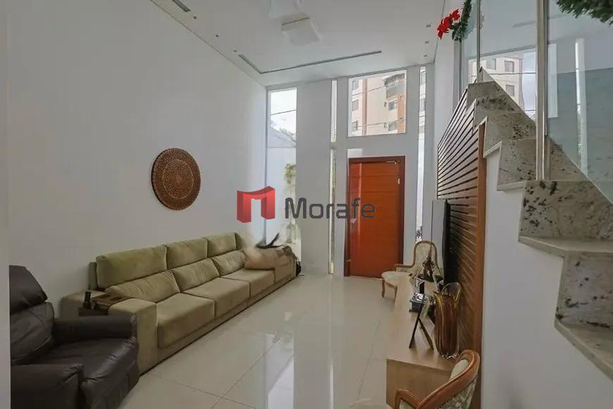 Casa, Castelo, 3 Quartos, 4 Vagas, 1 Suíte