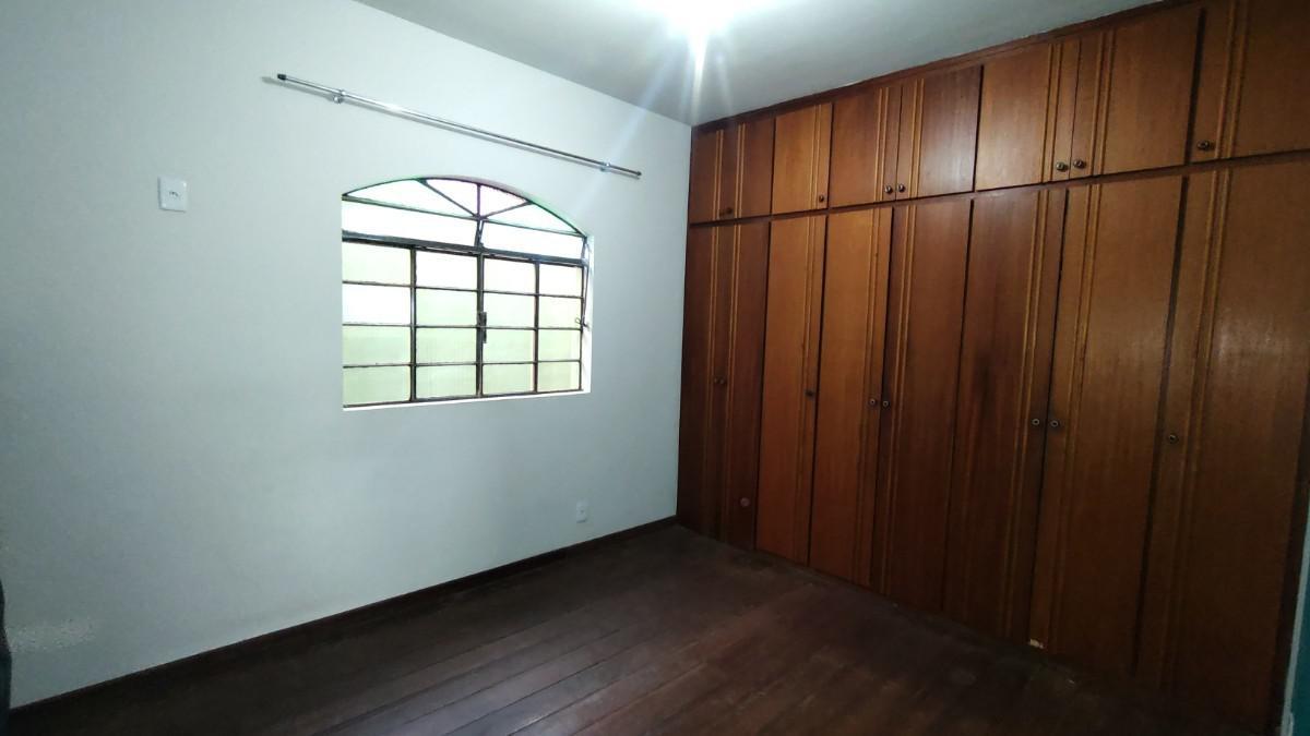 Casa, Ipê, 3 Quartos, 2 Vagas, 1 Suíte