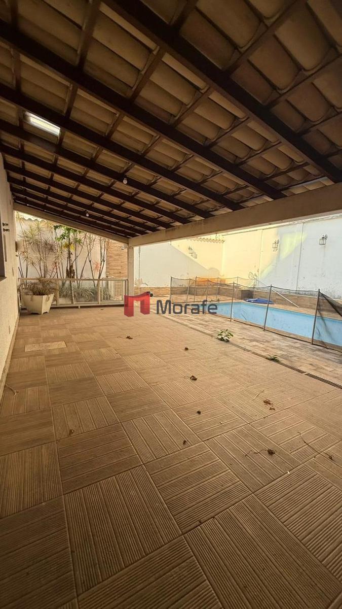 Casa, Castelo, 4 Quartos, 4 Vagas, 1 Suíte