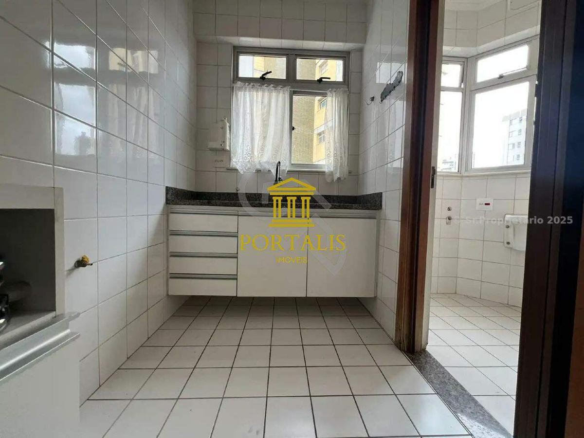 Apartamento, Estoril, 3 Quartos, 1 Vaga, 1 Suíte