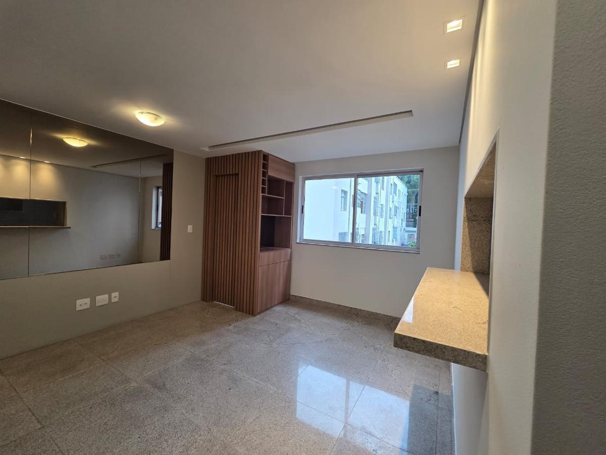 Apartamento, Funcionários, 2 Quartos, 2 Vagas, 1 Suíte