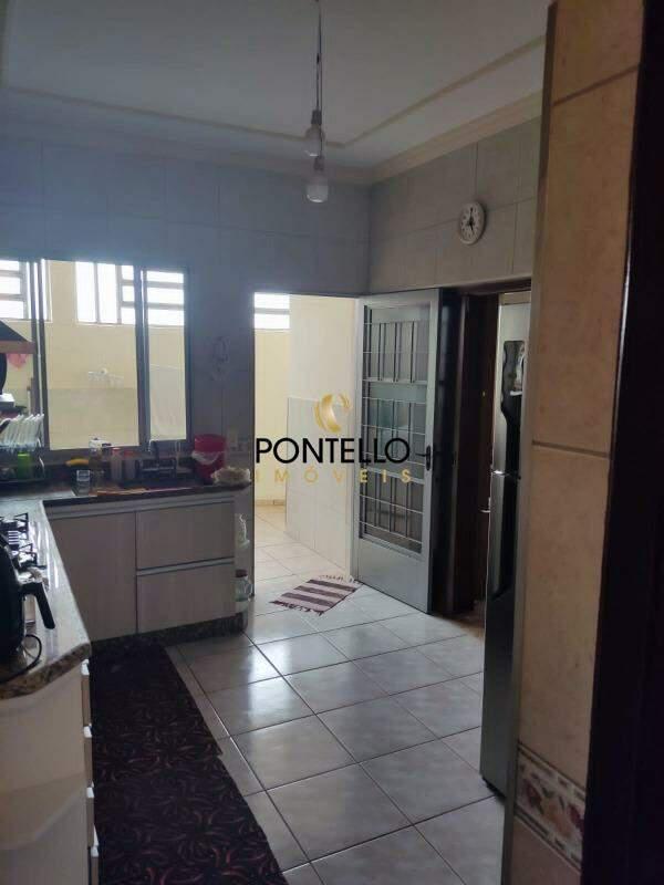 Casa, Bonfim, 3 Quartos, 4 Vagas, 1 Suíte