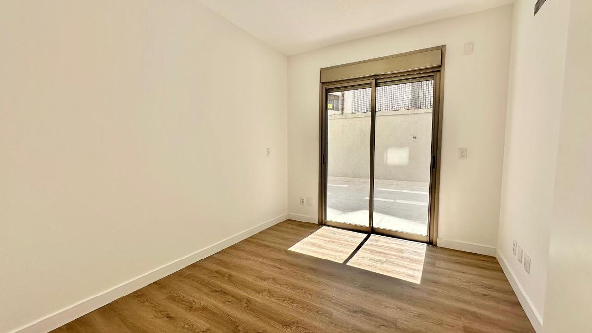 Apartamento, Cruzeiro, 4 Quartos, 4 Vagas, 2 Suítes