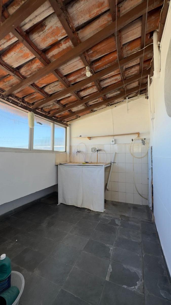 Casa, Fernão Dias, 3 Quartos, 4 Vagas, 1 Suíte