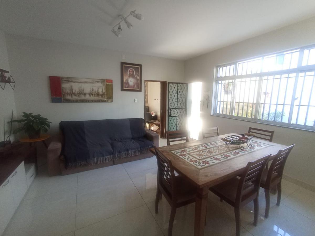 Casa, Santa Cruz, 3 Quartos, 8 Vagas, 1 Suíte