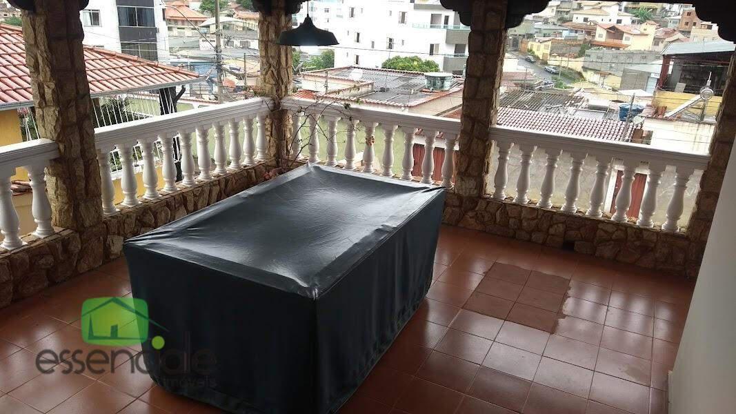 Casa, Vera Cruz, 6 Quartos, 4 Vagas, 2 Suítes