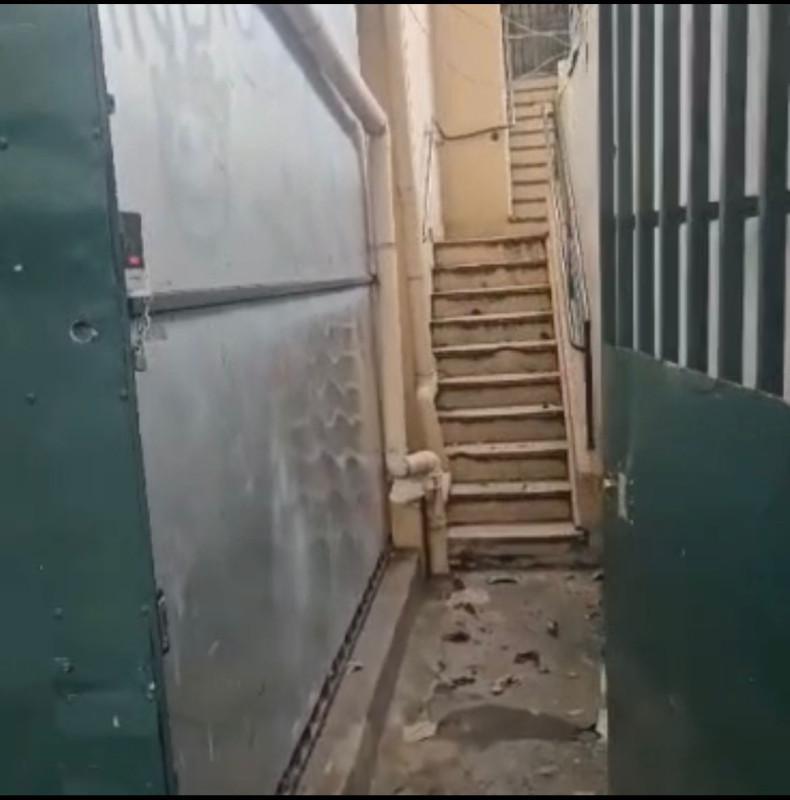 Prédio, Centro, 3 Quartos, 0 Vaga, 1 Suíte