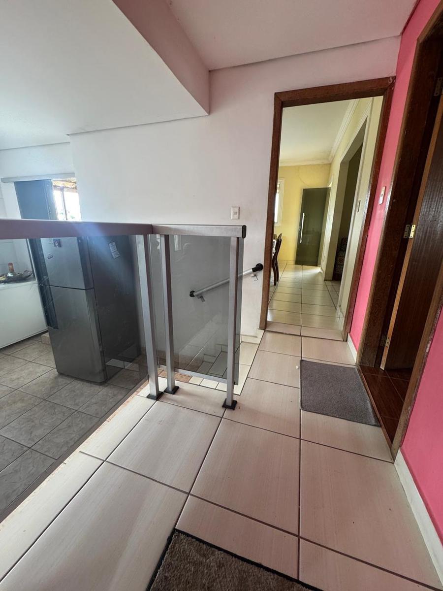Casa, Lagoa, 3 Quartos, 5 Vagas, 1 Suíte