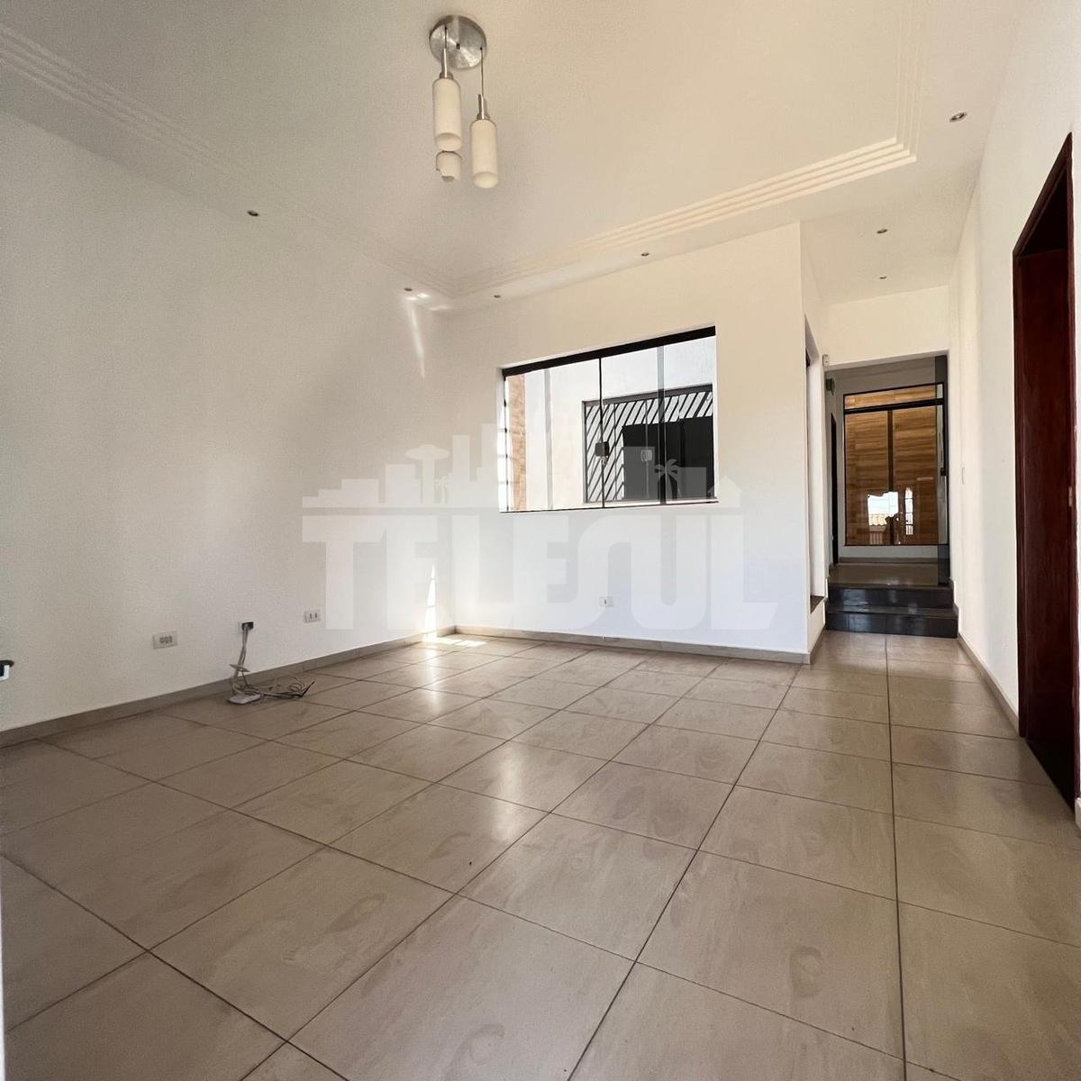 Casa, Parque Rinaldo, 2 Quartos, 2 Vagas, 1 Suíte