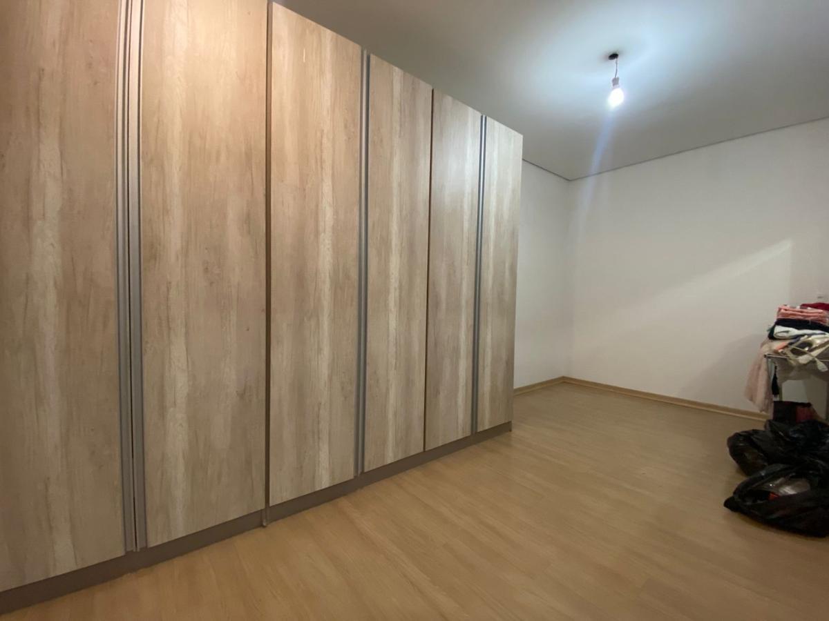 Casa, Cabral, 4 Quartos, 3 Vagas, 1 Suíte