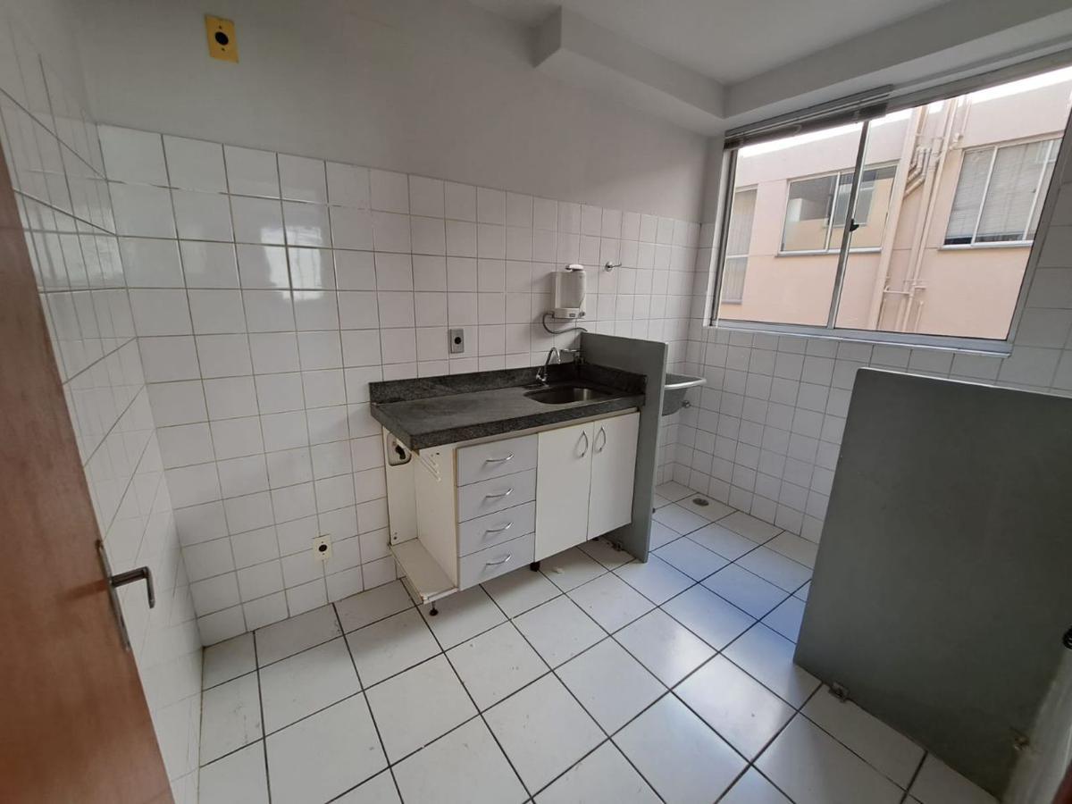 Apartamento, Ipiranga, 2 Quartos, 1 Vaga, 0 Suíte
