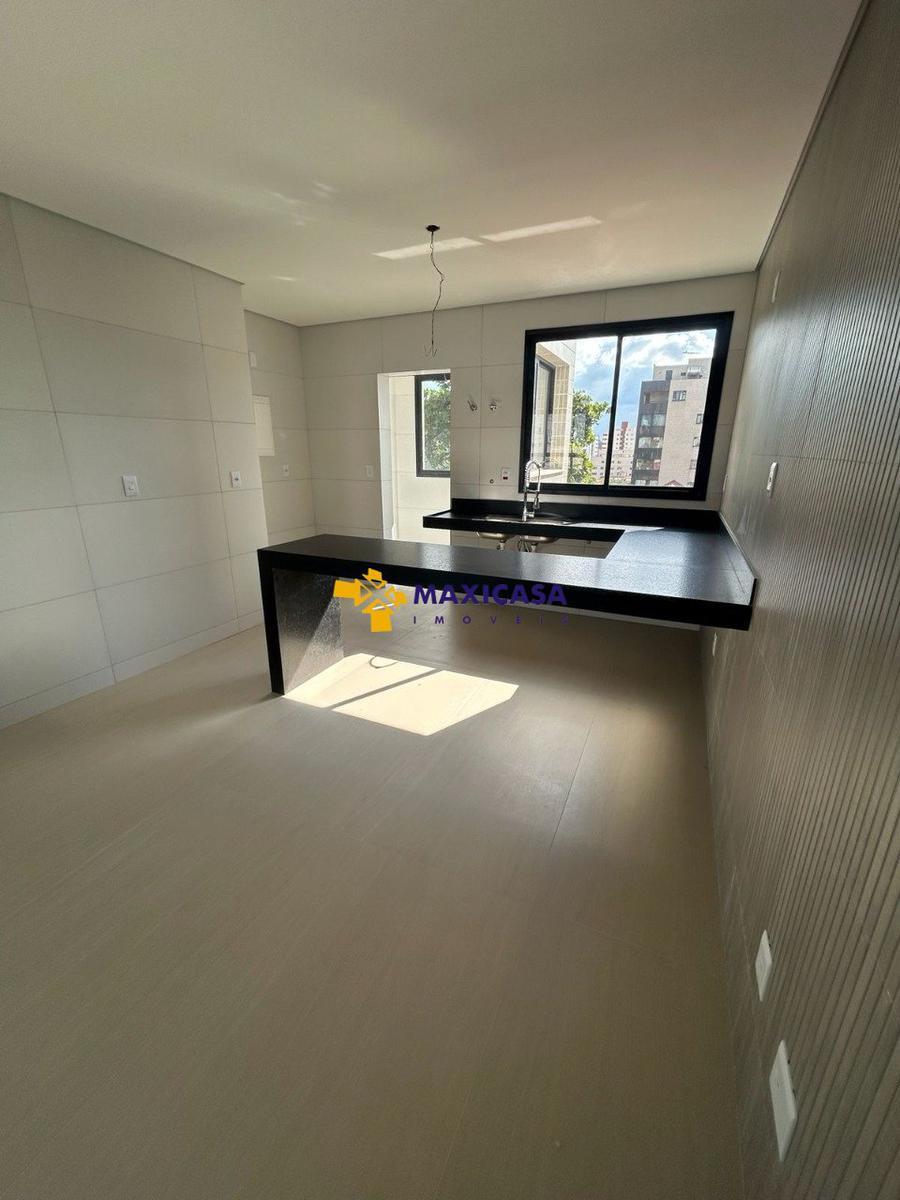 Apartamento, Jaraguá, 4 Quartos, 3 Vagas, 1 Suíte